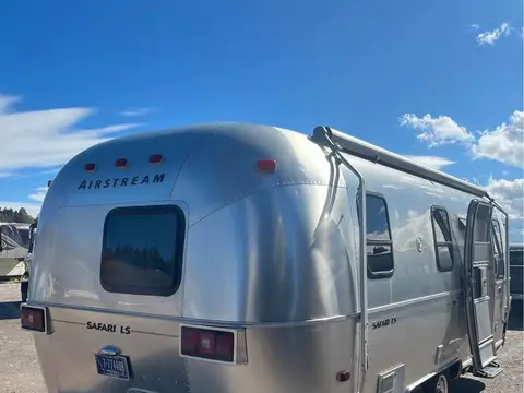 2002 Airstream Safari LS 23 RB — photo 2