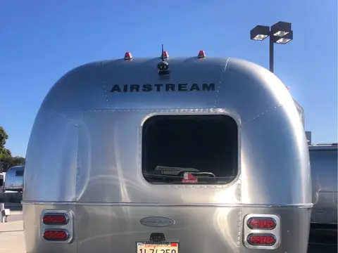 2017 Airstream Flying Cloud — photo 5