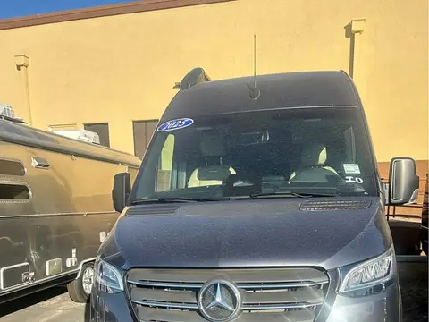 2025 Airstream Interstate 24GT — photo 1