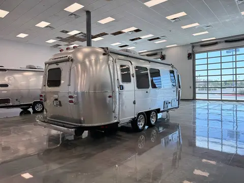 2026 Airstream Flying Cloud 23FBQ; — photo 2