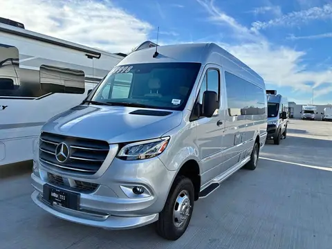 2024 Airstream Interstate — photo 1