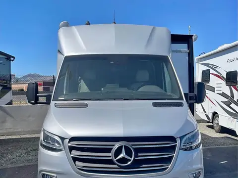 2022 Airstream Atlas — photo 1