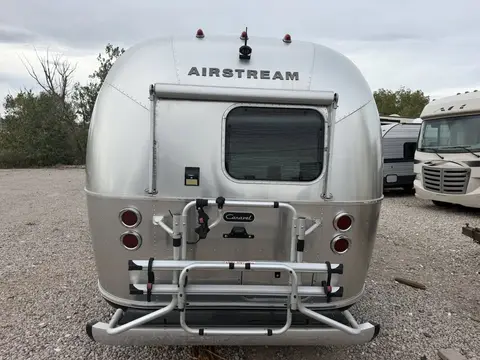 2023 Airstream Caravel 19CB — photo 5
