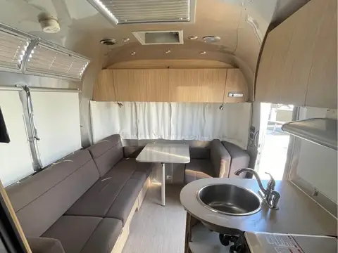 2019 Airstream Flying Cloud 23CB Bunk — photo 5